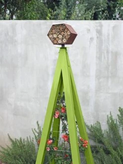 Bee Bungalow + Akoris Garden Tuteur Sr. -Garden Supplies Sales 8600532 05V tif