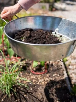 Gardener's Compost Soil Sifter -Garden Supplies Sales 8611018 160 tif