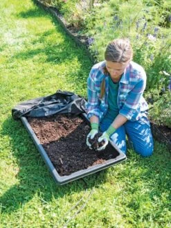 Gardener's Summer Sled -Garden Supplies Sales 8611044 160 tif 1