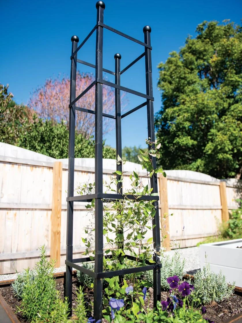 Essex Square Obelisk 3 Essex Square Obelisk