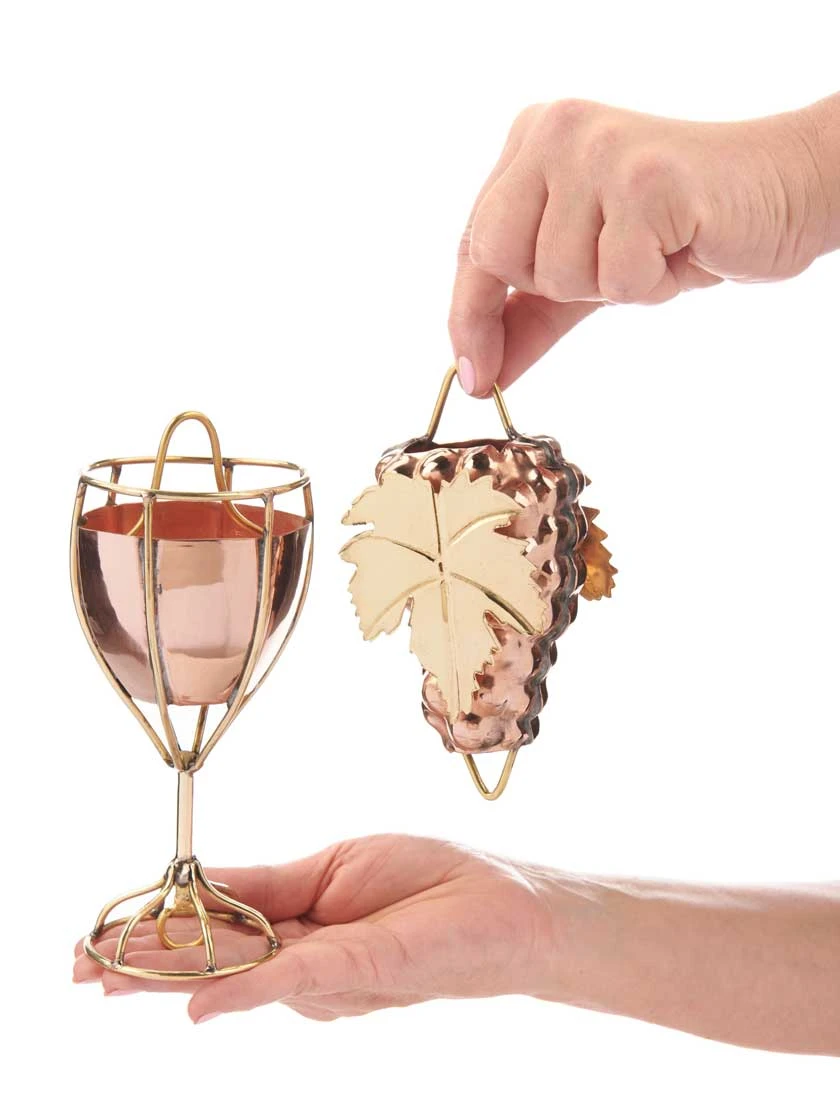 Wine Bottle, Grapes & Glasses Copper Rain Chain, 9.5' 4 Wine Bottle, Grapes & Glasses Copper Rain Chain, 9.5' - Image 2