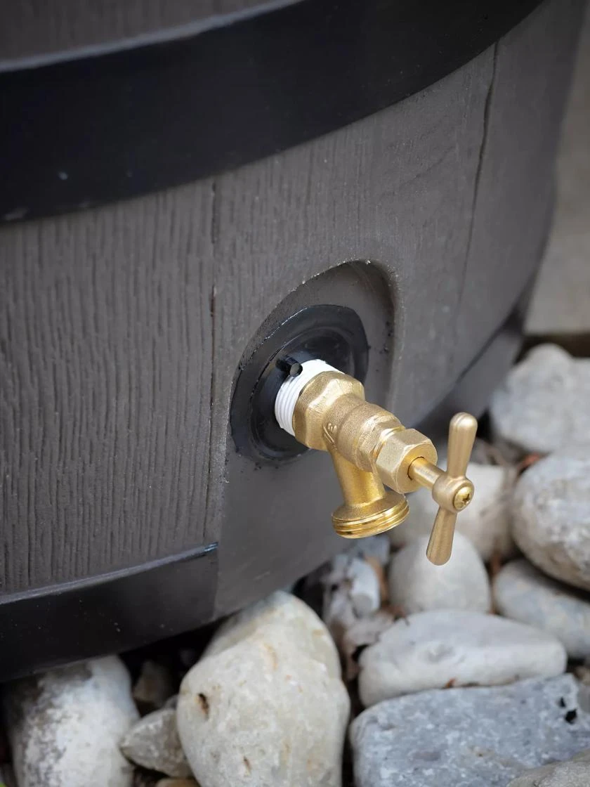 Round Rain Barrel With Planter, 35 Gallons 7 Round Rain Barrel With Planter, 35 Gallons - Image 5