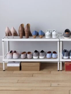 MeshWorks © Stacking Plant Shelves -Garden Supplies Sales 8613018 03v