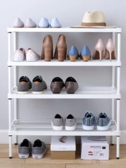 MeshWorks © Stacking Plant Shelves -Garden Supplies Sales 8613018 05v